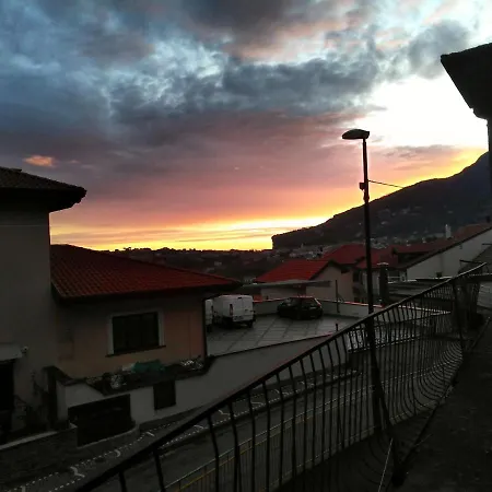 Angolo Fiorito Holiday home *